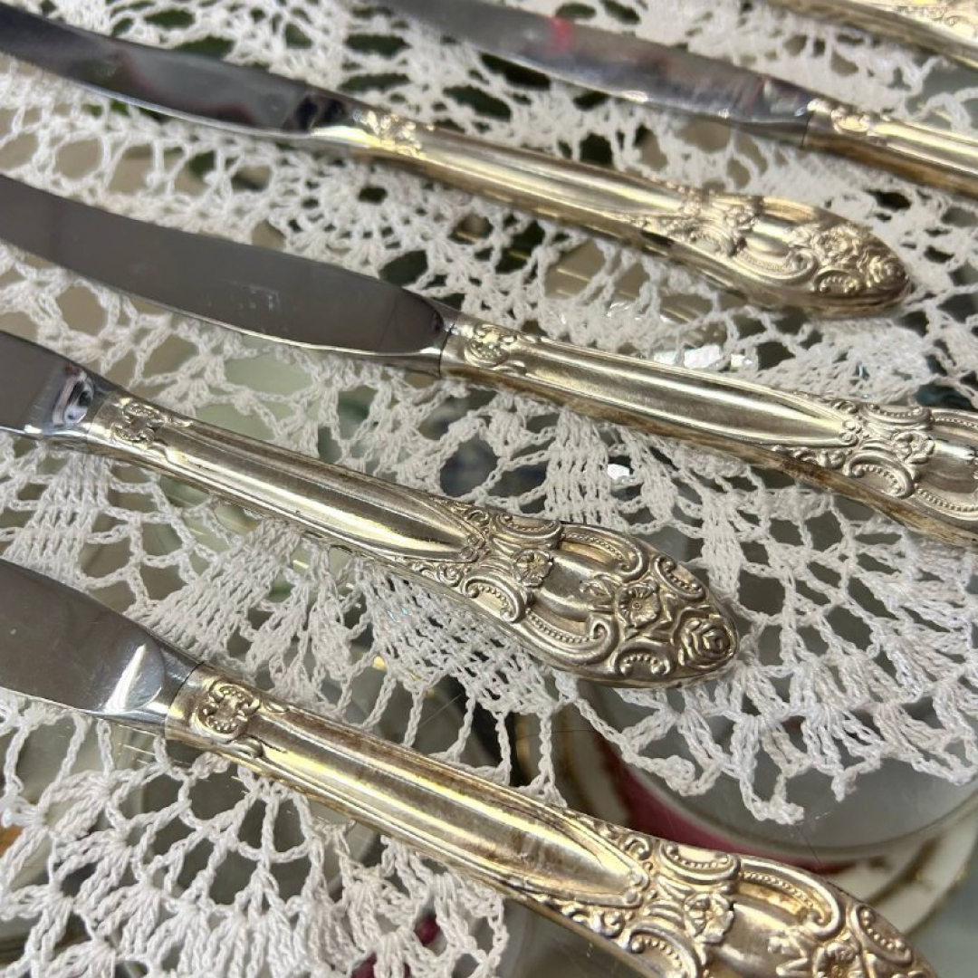 Ножи столовые "Троянда" Киевский з-д им.Дзержинского. Мнц с серебрением. Винтаж. Цена за 6шт. Картинка 3